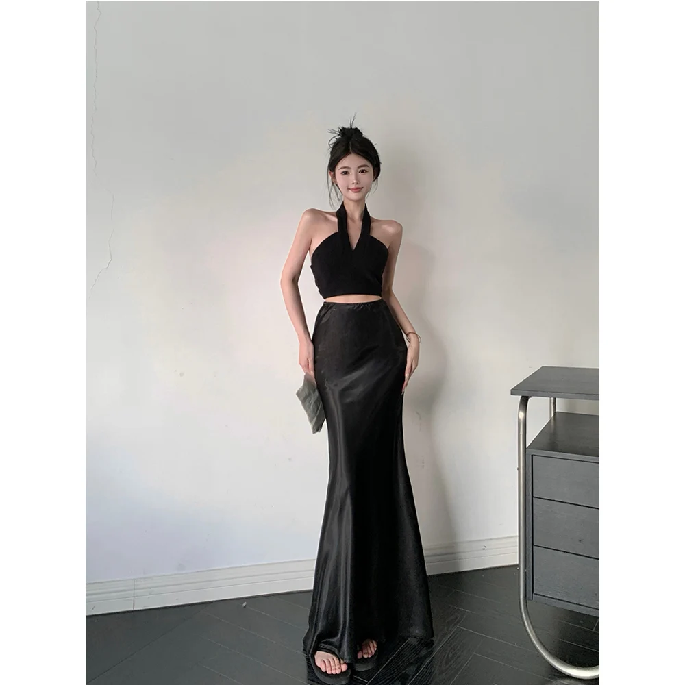 Textured Women Satin Skirt Sets Sexy V-Neck Halter One Breasted Backless Short Top+High Waist Ankle Length Satin Skirts 2Pcs Set
Textured Women Satin Skirt Sets Sexy V-Neck Halter One Breasted Backless Short Top+High Waist Ankle Length Satin Skirts 2Pcs Set