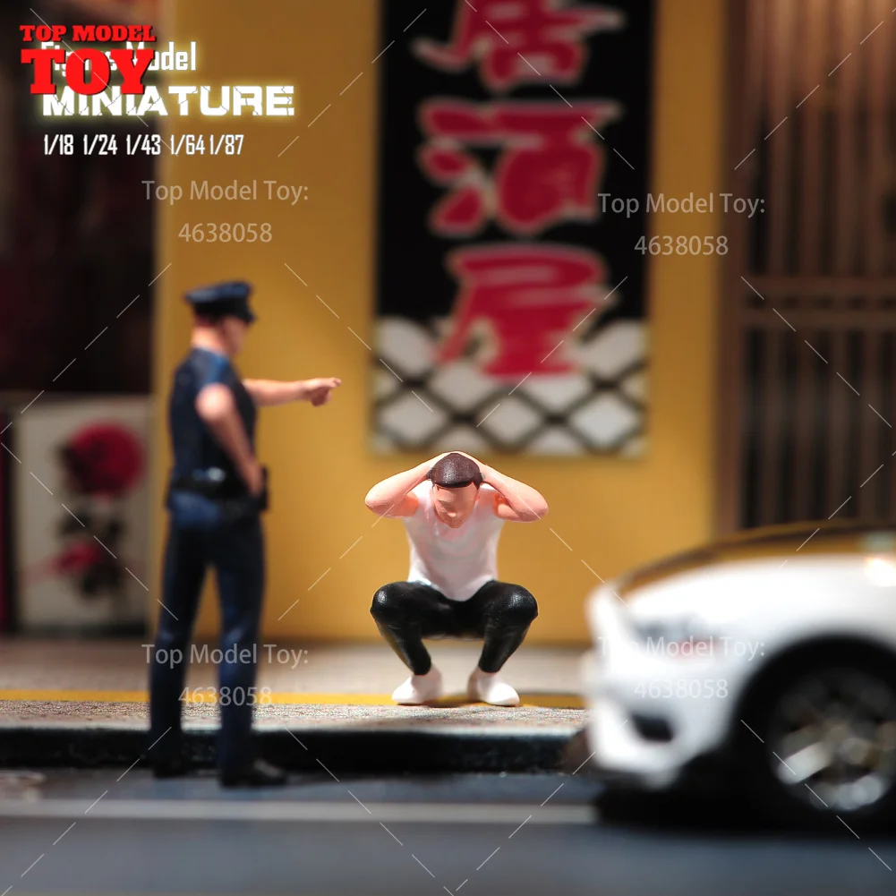 Painted Miniatures 1/18 1/24 1/64 1/43 1/87 Criminals Holding Heads Male Scene Figure Doll Unpainted Model For Car Vehicles
Painted Miniatures 1/18 1/24 1/64 1/43 1/87 Criminals Holding Heads Male Scene Figure Doll Unpainted Model For Car Vehicles