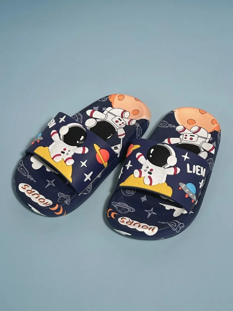 Summer kids slippers men's soft sole indoor bathing boys cartoon anime astronaut slippers
Summer kids slippers men's soft sole indoor bathing boys cartoon anime astronaut slippers