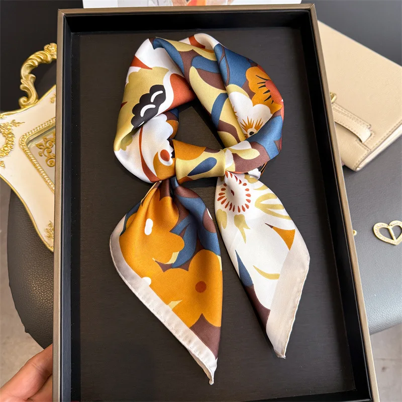 Luxury Flower Print Scarf Women 70cm Square Neck Tie Wrist Shawls Wraps Ladies Foulard Scarves Pashmina Female Hijab Bandana
Luxury Flower Print Scarf Women 70cm Square Neck Tie Wrist Shawls Wraps Ladies Foulard Scarves Pashmina Female Hijab Bandana