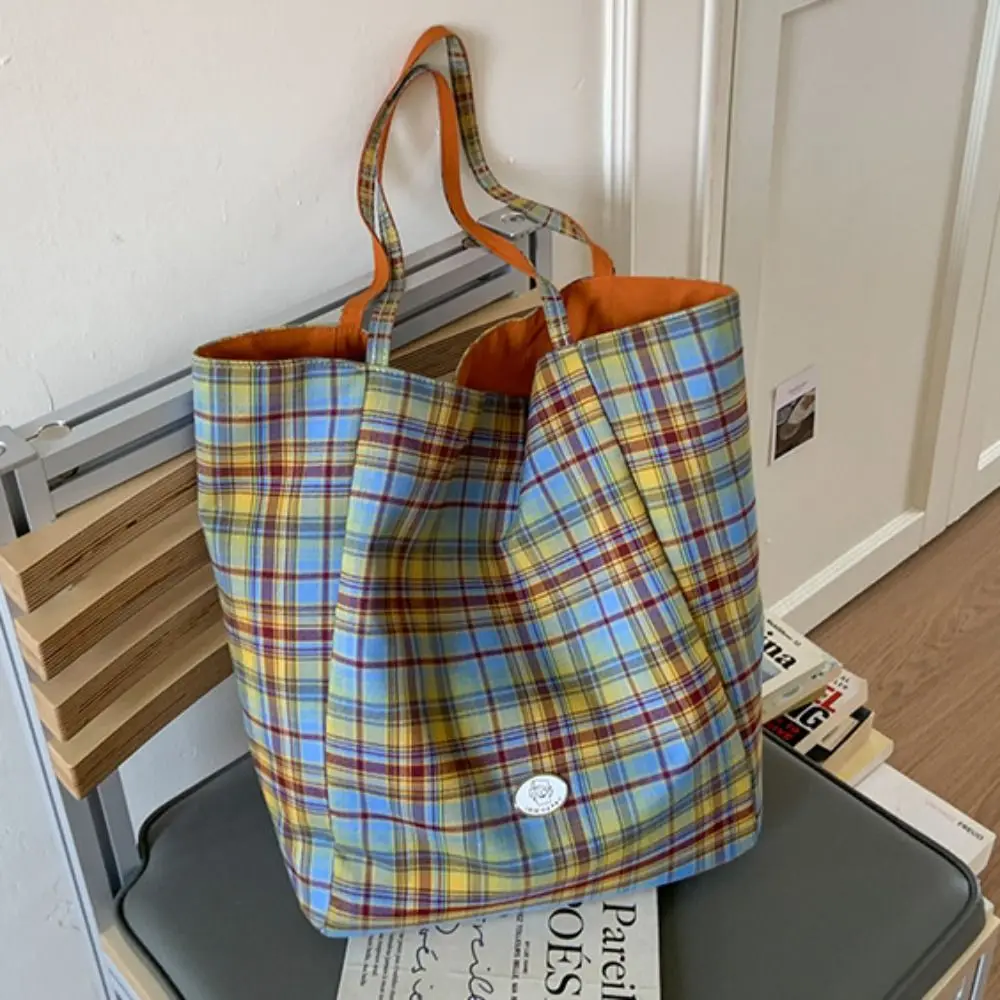 Japanese Style Plaid Canvas Tote Bag Versatile Cloth Double Sided Shoulder Bag Commuting Leisure Lattice Handbag Student
Japanese Style Plaid Canvas Tote Bag Versatile Cloth Double Sided Shoulder Bag Commuting Leisure Lattice Handbag Student