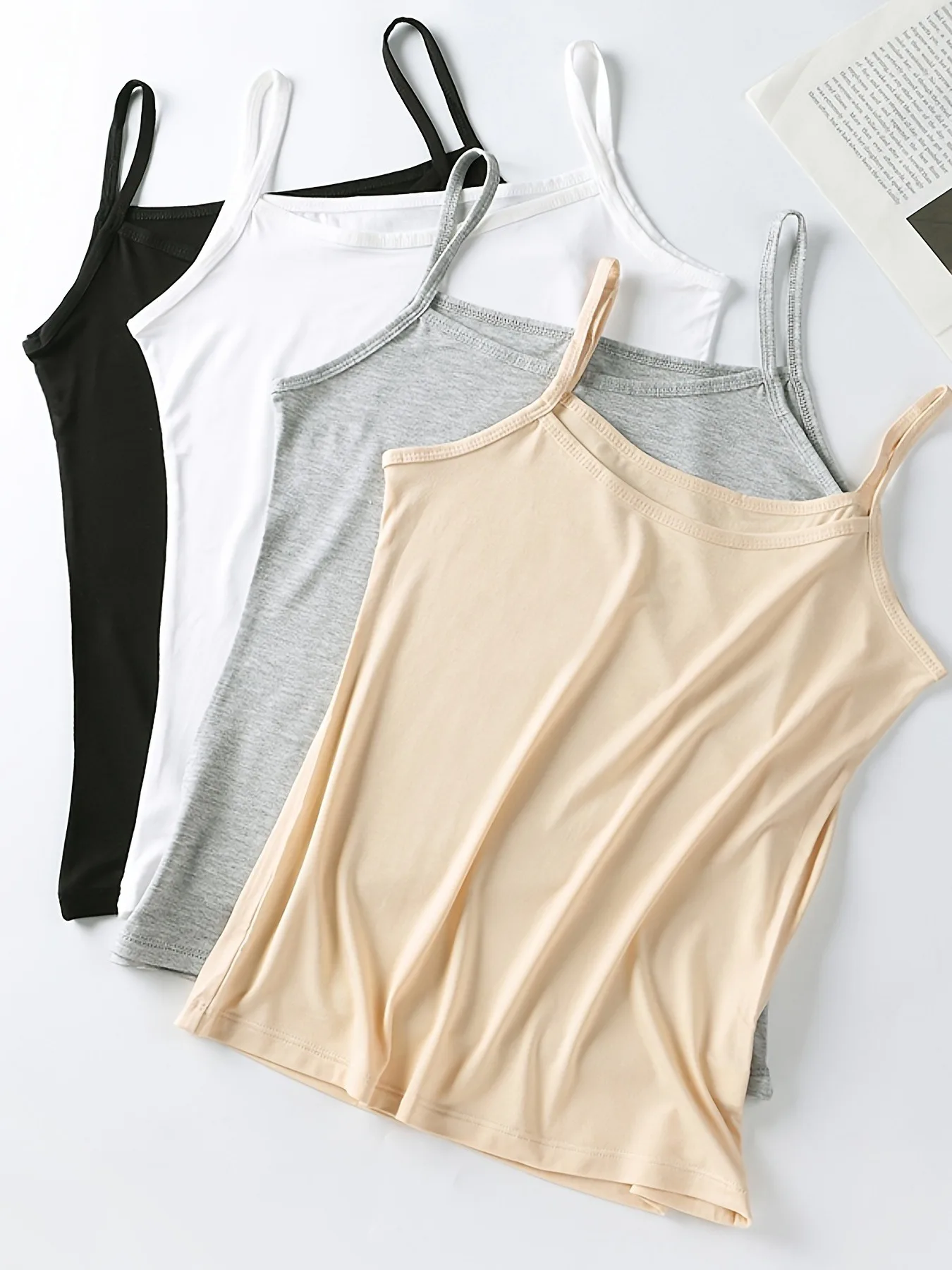 1pcs Soft Solid Cami Tops, Comfort & Skin-friendly Elastic Wearable Tank Tops, Women's Lingerie & Underwear
1pcs Soft Solid Cami Tops, Comfort & Skin-friendly Elastic Wearable Tank Tops, Women's Lingerie & Underwear