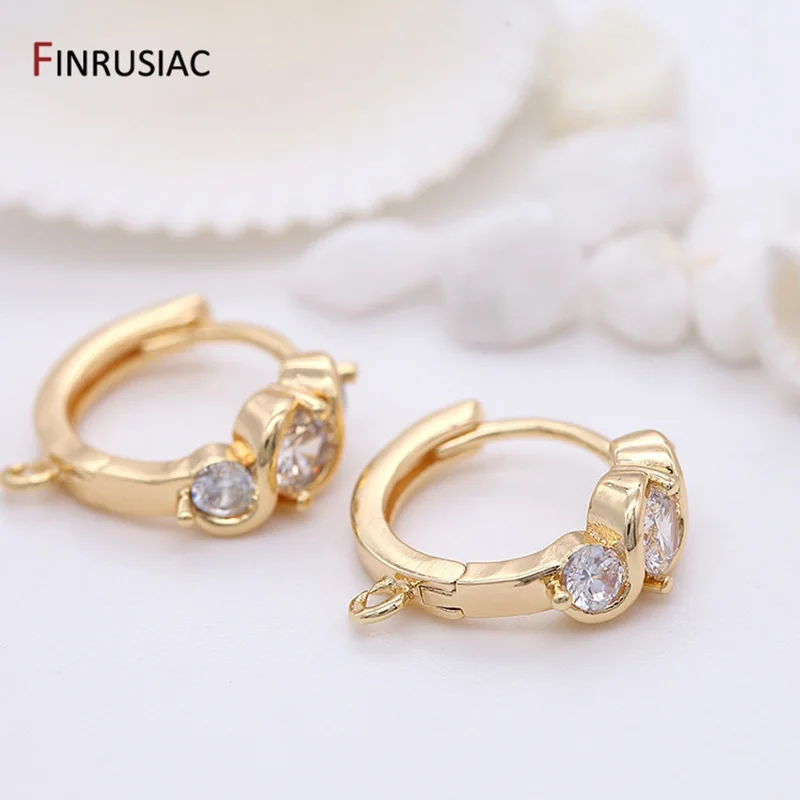14K Gold Plated New Trendy Round Hoop Earring Hooks with Three Zircon For DIY Charm Jewelry Making Earring Accessories Wholesale
14K Gold Plated New Trendy Round Hoop Earring Hooks with Three Zircon For DIY Charm Jewelry Making Earring Accessories Wholesale