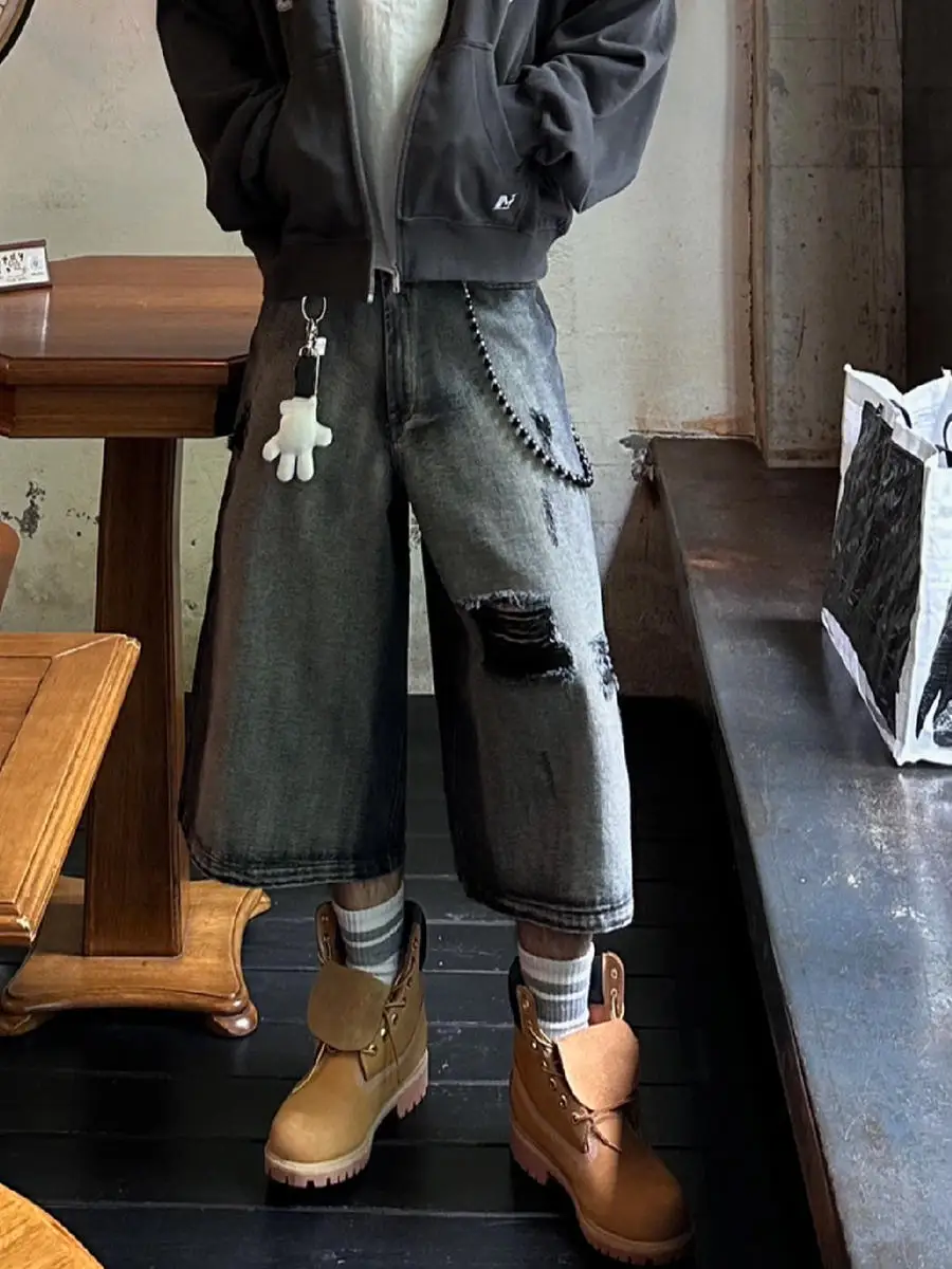 Рваная рабочая одежда в стиле ретро с американской талией, джинсовые мужские свободные прямые винтажные широкие брюки среднего размера на семь футов
Рваная рабочая одежда в стиле ретро с американской талией, джинсовые мужские свободные прямые винтажные широкие брюки среднего размера на семь футов