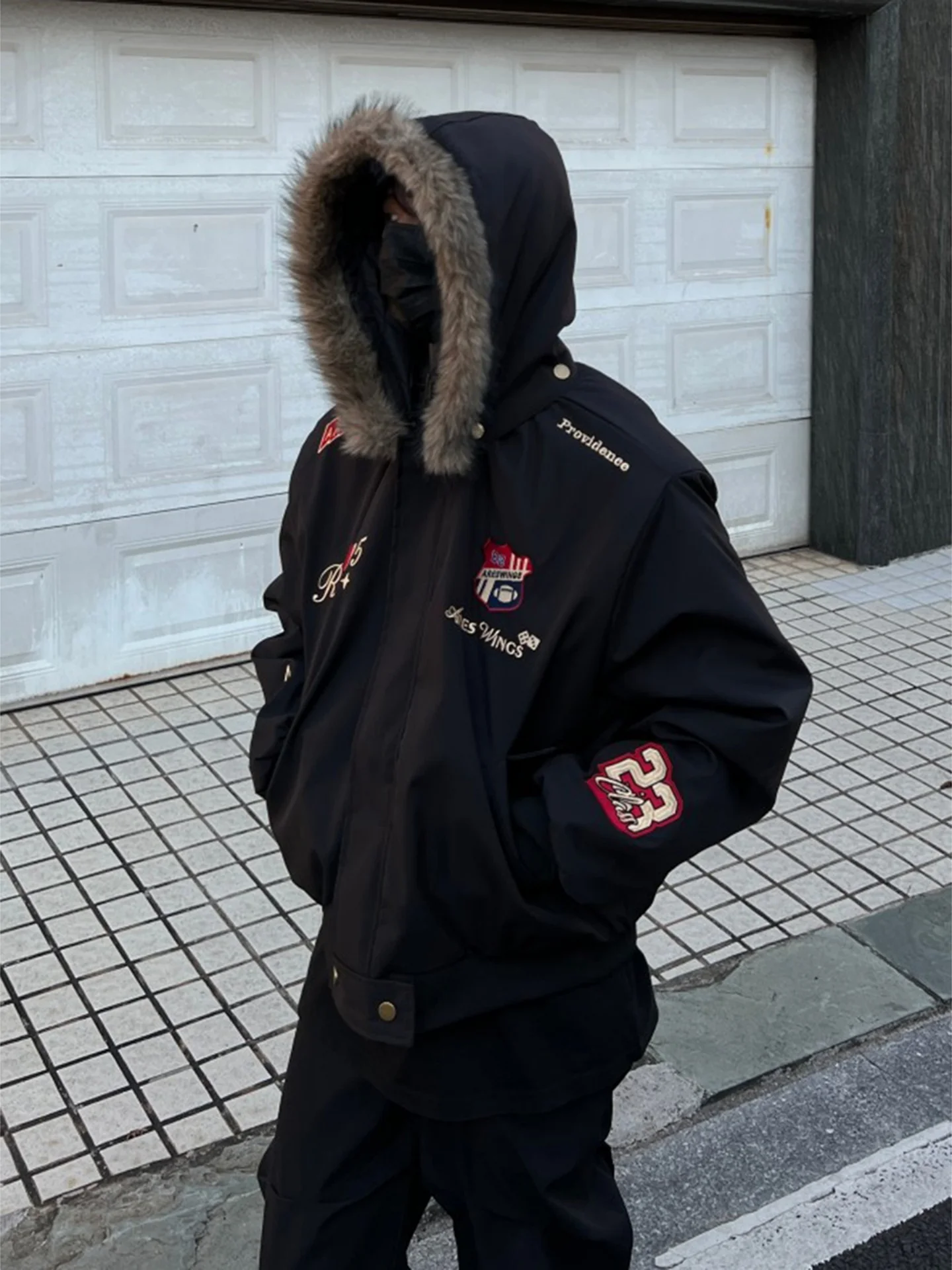 American Sle Embroidered Hooded Jaet Men's Cotton Coat Winter Removable Fur Collar Workwear Parka Cleanfit Thiened
American Sle Embroidered Hooded Jaet Men's Cotton Coat Winter Removable Fur Collar Workwear Parka Cleanfit Thiened