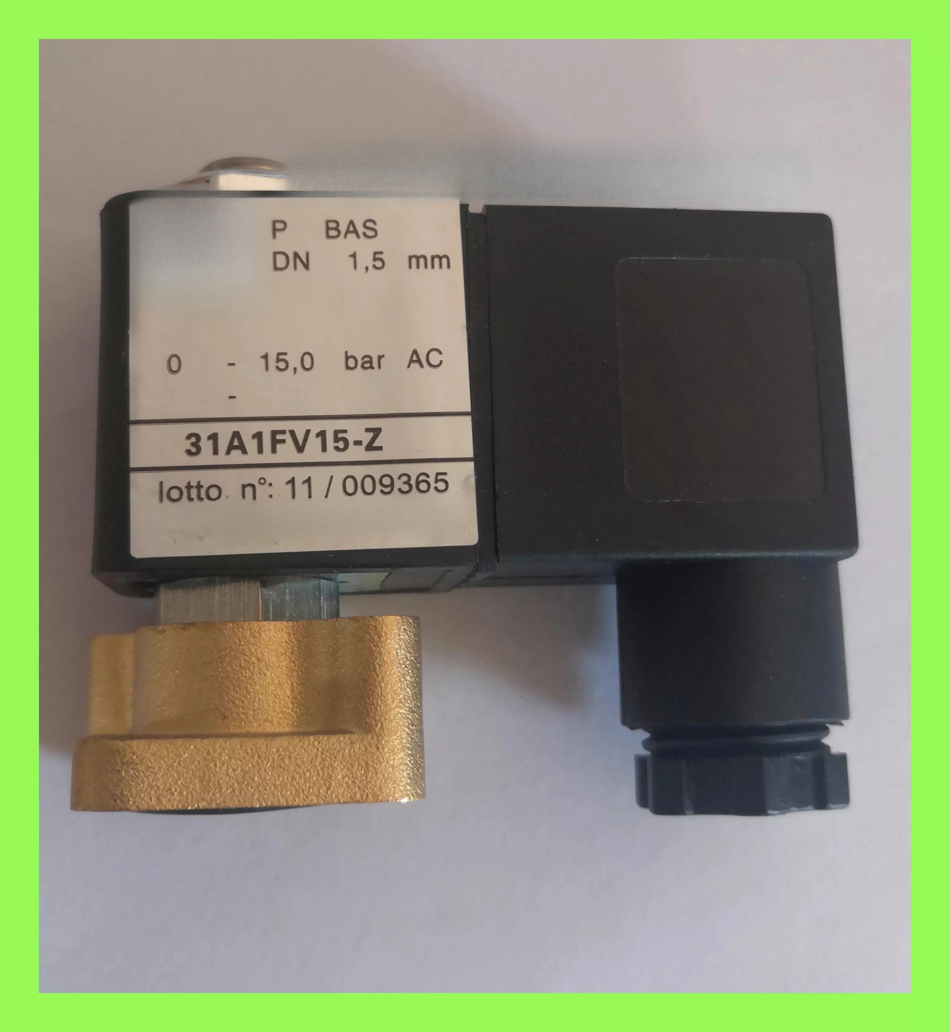 2202729801 Suitable for Atlas Fidelity air compressor solenoid valve
2202729801 Suitable for Atlas Fidelity air compressor solenoid valve