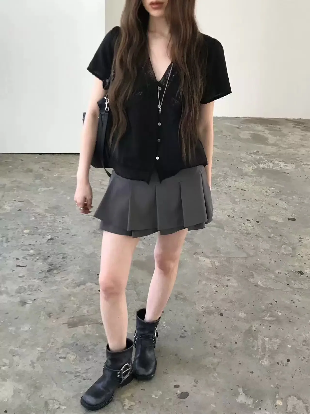 Miu Style Double Layered Pleated Skirt Slimming High Waist Polyurethane Elastic Fiber Skin-friendly Breathable
Miu Style Double Layered Pleated Skirt Slimming High Waist Polyurethane Elastic Fiber Skin-friendly Breathable