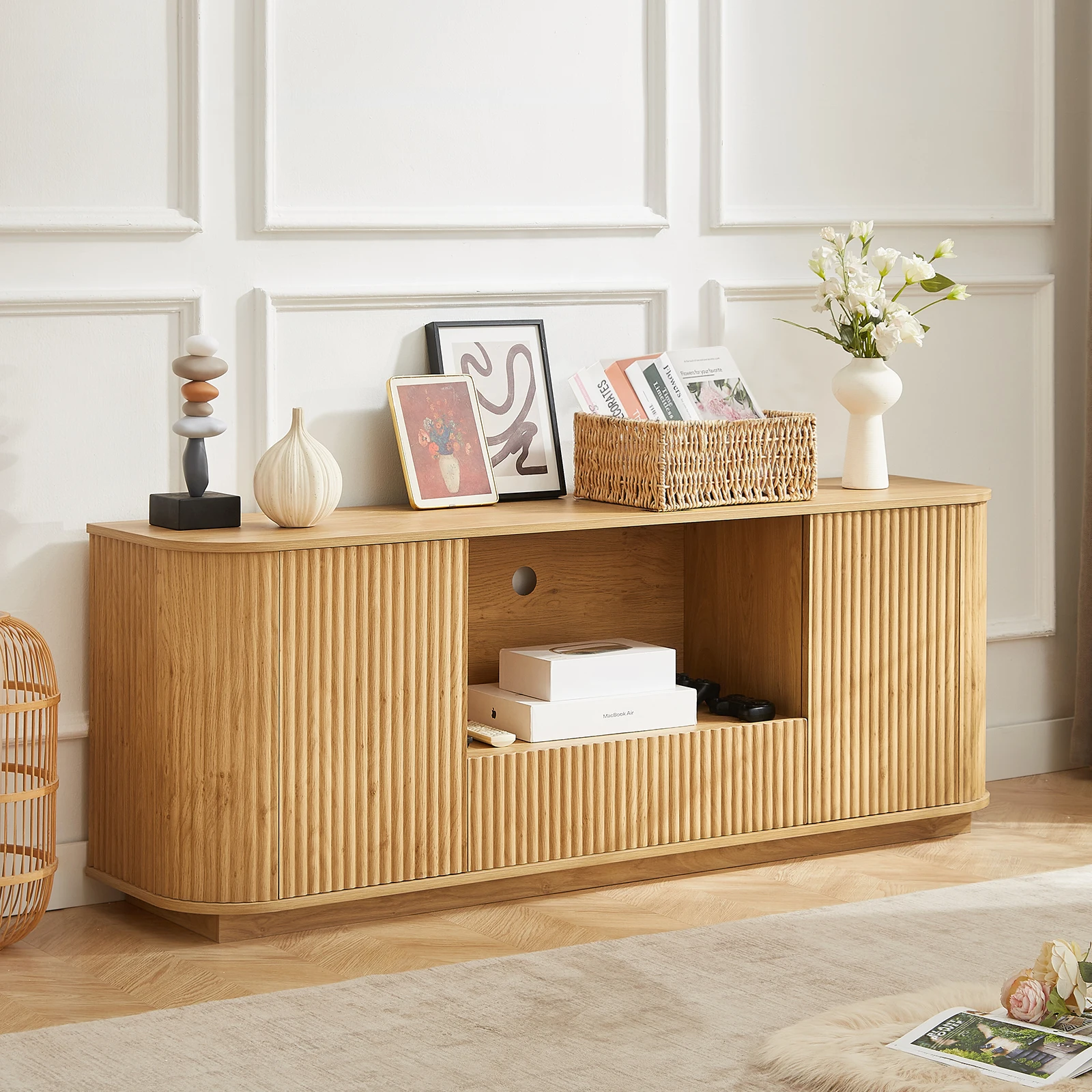 64" Fluted TV Stand, Entertainment Center for TVs Up to 65'',TV Media Console Wooden Vertical Stripe Sideboard Storage Cabinet
64" Fluted TV Stand, Entertainment Center for TVs Up to 65'',TV Media Console Wooden Vertical Stripe Sideboard Storage Cabinet