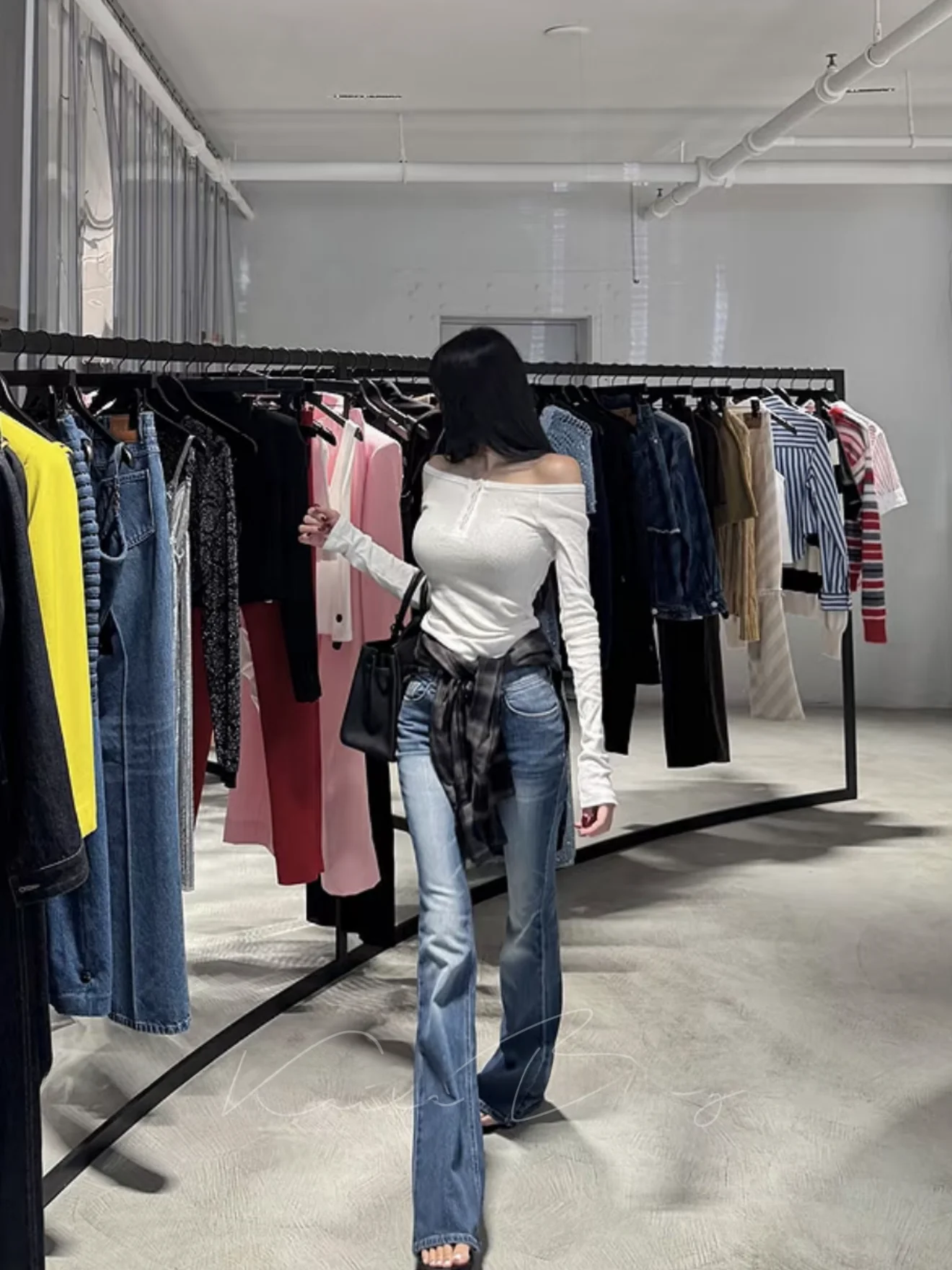 High Waist Slim Fit Denim Jeans Waed out Unique Design Autumn New Sle Women's Faion Cotton Stretchy Long Pants
High Waist Slim Fit Denim Jeans Waed out Unique Design Autumn New Sle Women's Faion Cotton Stretchy Long Pants