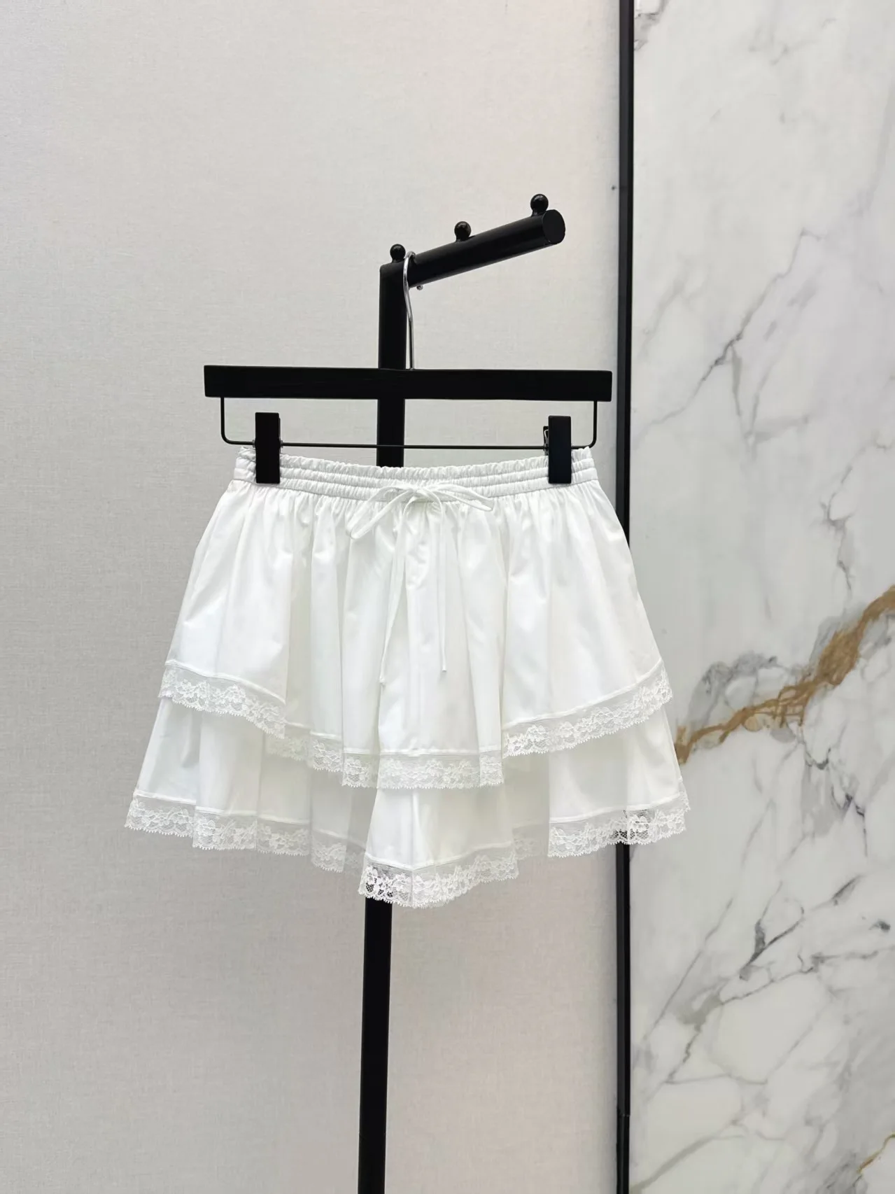 High quality spring and summer new half skirt, women's lace patchwork tie high waisted short skirt
High quality spring and summer new half skirt, women's lace patchwork tie high waisted short skirt