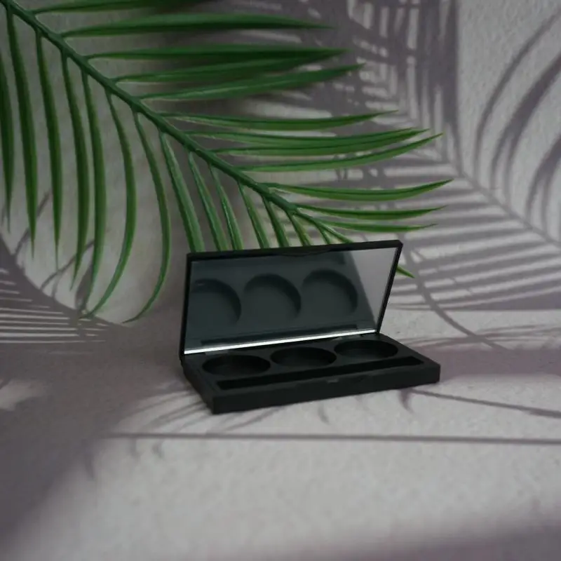 26.5mm Makeup Eye Shadow Empty Palette Empty Eyeshadow Magnetic Box Storage Dish With Mirror DIY Eye Shadow Storage Box Tool
26.5mm Makeup Eye Shadow Empty Palette Empty Eyeshadow Magnetic Box Storage Dish With Mirror DIY Eye Shadow Storage Box Tool