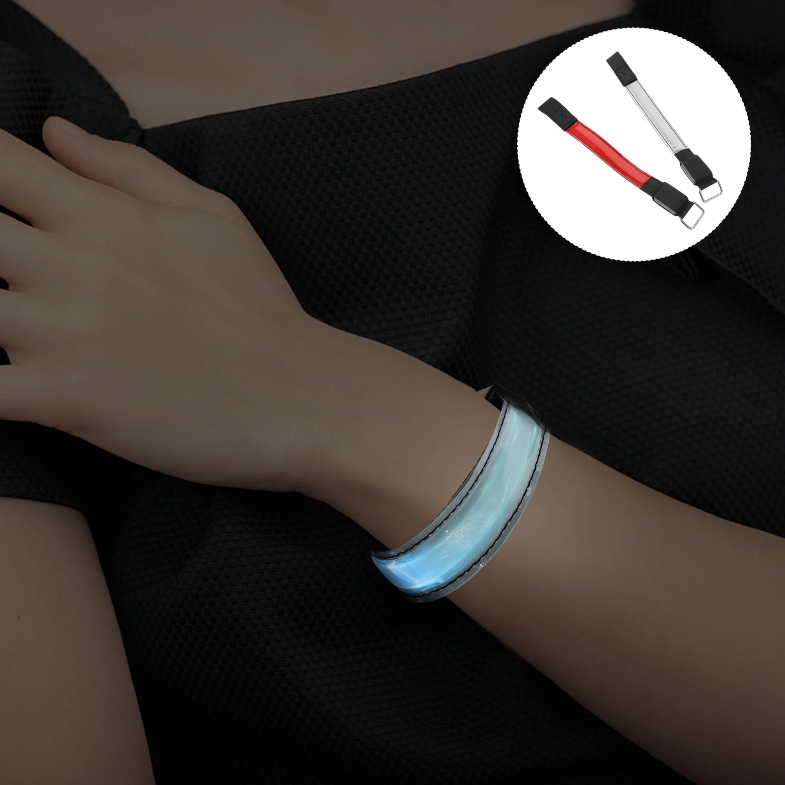 2 Pcs Luminous Arm Band LED Glow Sticks Sports Headband Wrist Straps Lights Wristband Safety Armlet Night Run
2 Pcs Luminous Arm Band LED Glow Sticks Sports Headband Wrist Straps Lights Wristband Safety Armlet Night Run