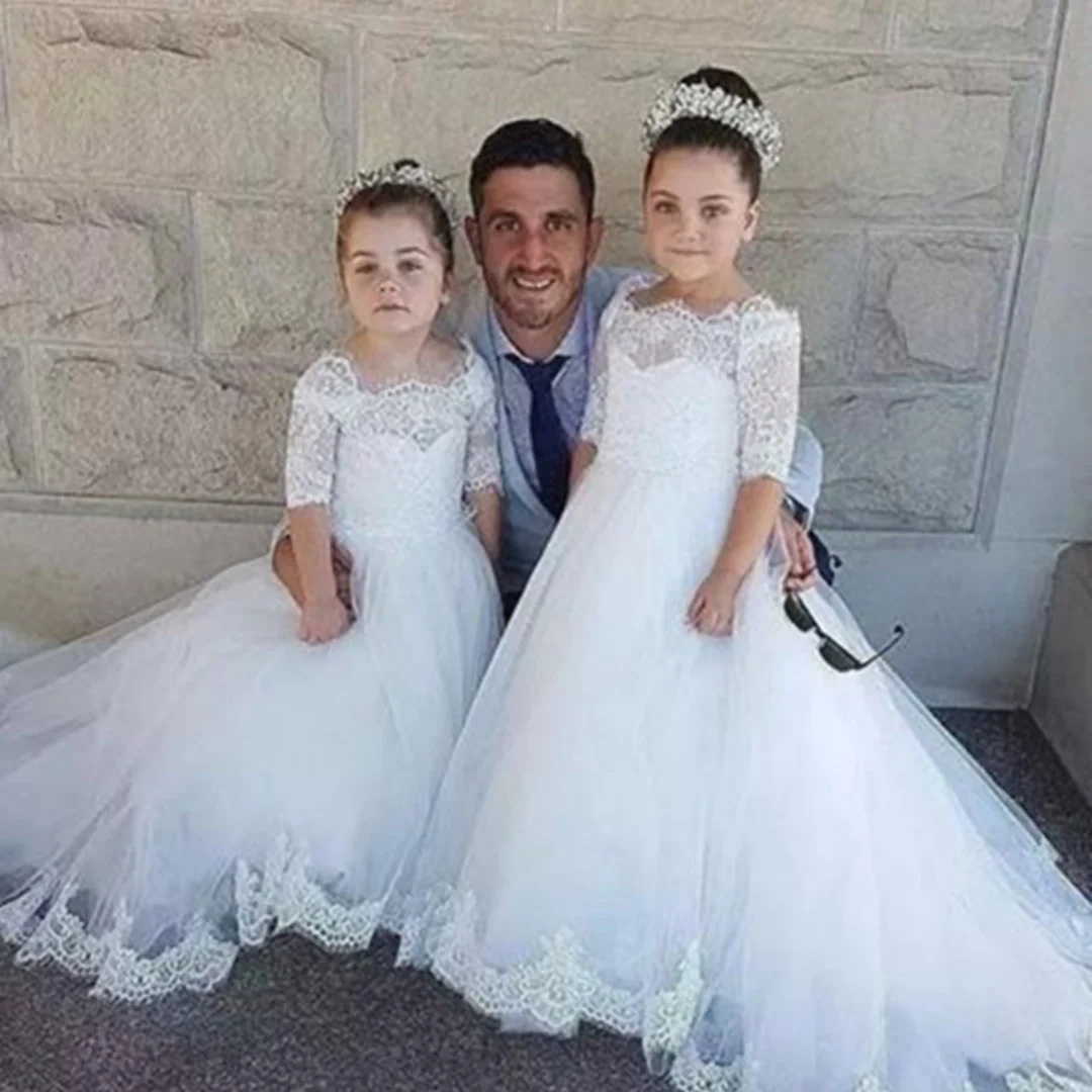 Tulle Lace Beaded Applique Flower Girl Dress Wedding Elegant Little Flower Children's Eucharist Birthday Party Dress
Tulle Lace Beaded Applique Flower Girl Dress Wedding Elegant Little Flower Children's Eucharist Birthday Party Dress