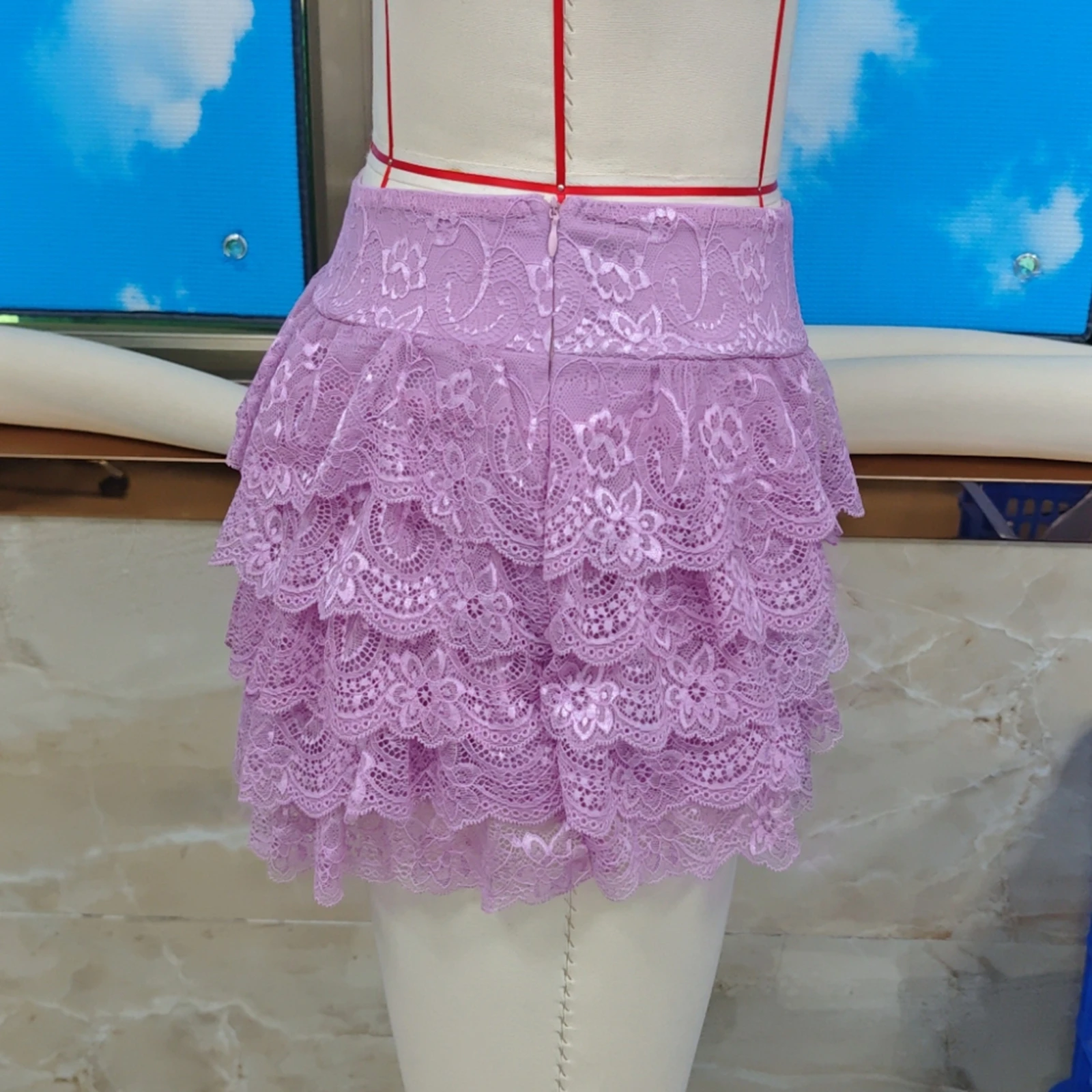 Женские кружевные шорты с низкой талией, многослойные однотонные летние шорты, клубная одежда для пляжного отдыха, летняя вечеринка, повседневная одежда, уличная одежда
Женские кружевные шорты с низкой талией, многослойные однотонные летние шорты, клубная одежда для пляжного отдыха, летняя вечеринка, повседневная одежда, уличная одежда
