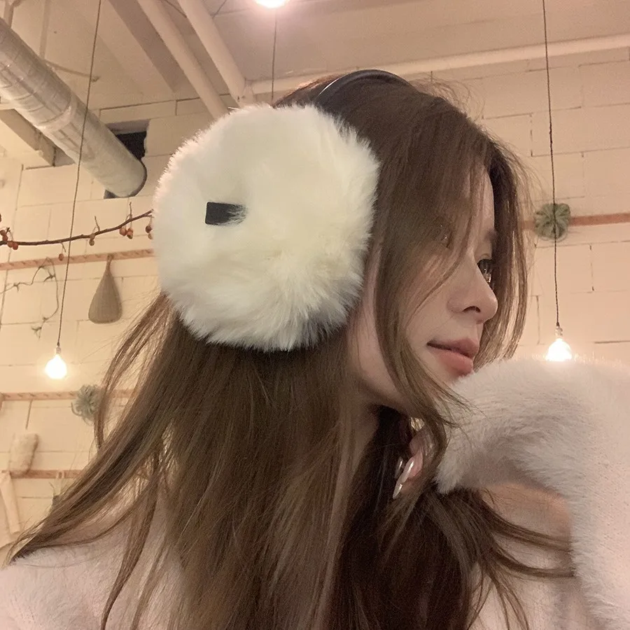 New Fluffy Plush Earmuffs Luxurious Fashion Exquisite Woman Earmuff Winter Windproof Warm Ear Covers Outdoor Apparel
New Fluffy Plush Earmuffs Luxurious Fashion Exquisite Woman Earmuff Winter Windproof Warm Ear Covers Outdoor Apparel