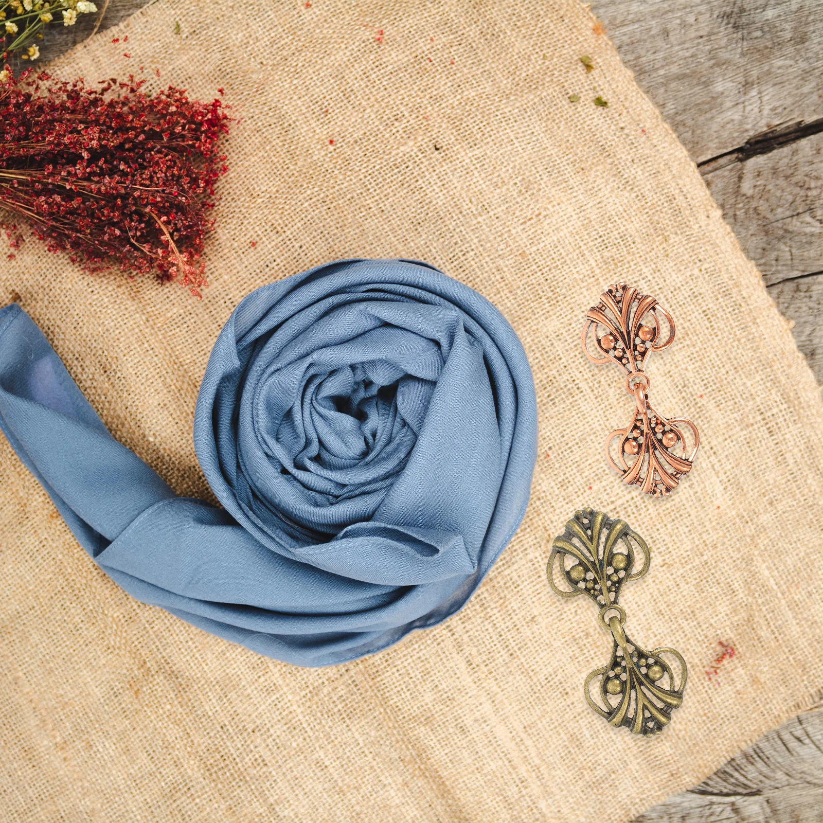 3Pairs Retro Cloak Fastener Metal Cape Buckle Strong Zinc Alloy Clasp for Cheongsam Coat Cape Formal Casual Wear
3Pairs Retro Cloak Fastener Metal Cape Buckle Strong Zinc Alloy Clasp for Cheongsam Coat Cape Formal Casual Wear