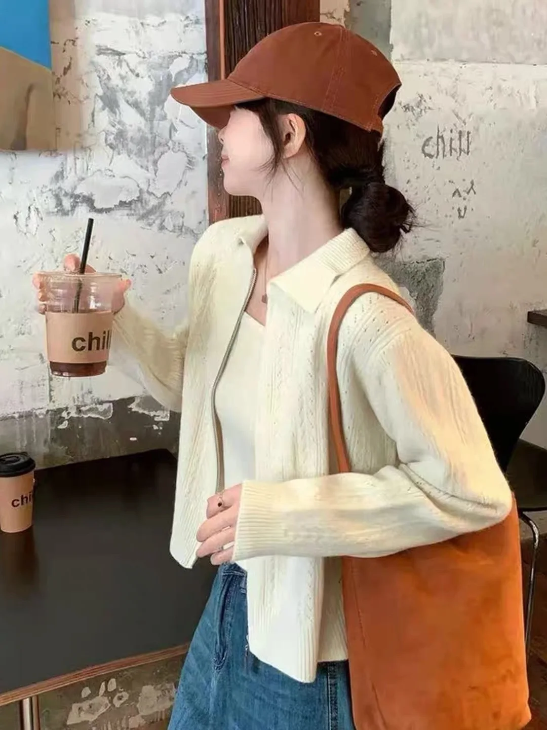 Small Fragrance Style Knitted Set Women's New 2025 Autumn Outfit One Whole Sweater Jacket Strap Vest Two Piece Set
Small Fragrance Style Knitted Set Women's New 2025 Autumn Outfit One Whole Sweater Jacket Strap Vest Two Piece Set