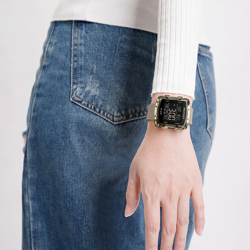 New Style NAVIFORCE NF7121 Electronic Watch for Men Fashion Men's Date Display Watches Digital Waterproof Silicone Wristwatch
New Style NAVIFORCE NF7121 Electronic Watch for Men Fashion Men's Date Display Watches Digital Waterproof Silicone Wristwatch