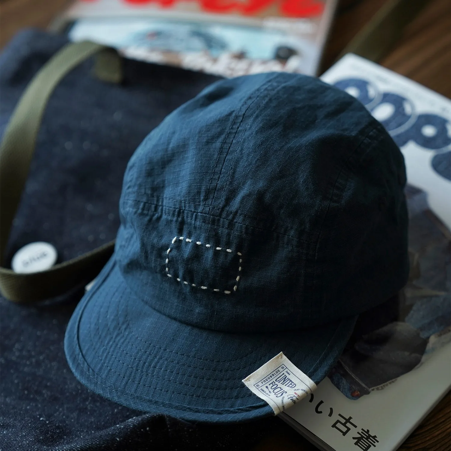 Vintage Handmade Sashiko Stitch Washed Five-Panel Cap for Men Adjustable Blue Outdoor Sun Protection Hat Retro Flat Bill Hat
Vintage Handmade Sashiko Stitch Washed Five-Panel Cap for Men Adjustable Blue Outdoor Sun Protection Hat Retro Flat Bill Hat