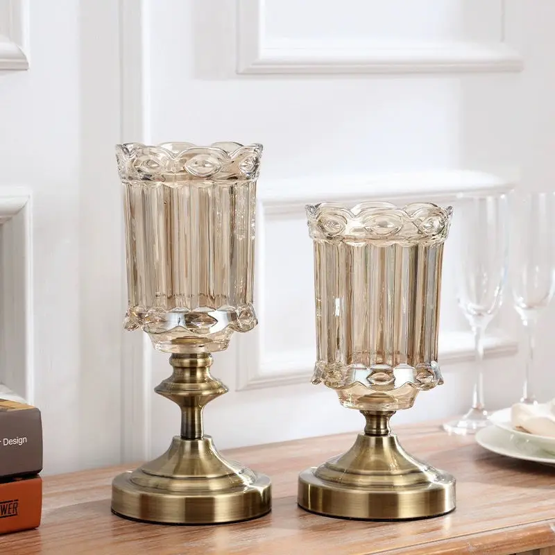 European Classical Light Luxury Glass Vase Ornament Living Room Flower Arrangement Dining Table Retro High-end Home Decoration
European Classical Light Luxury Glass Vase Ornament Living Room Flower Arrangement Dining Table Retro High-end Home Decoration