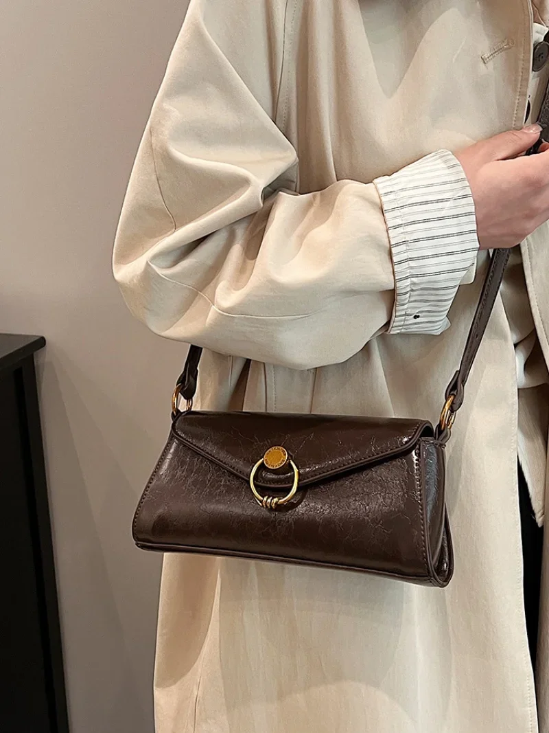 Crossbody Bag 2025 New Fashionable High Quality Texture French Stick Bag Single Shoulder
Crossbody Bag 2025 New Fashionable High Quality Texture French Stick Bag Single Shoulder