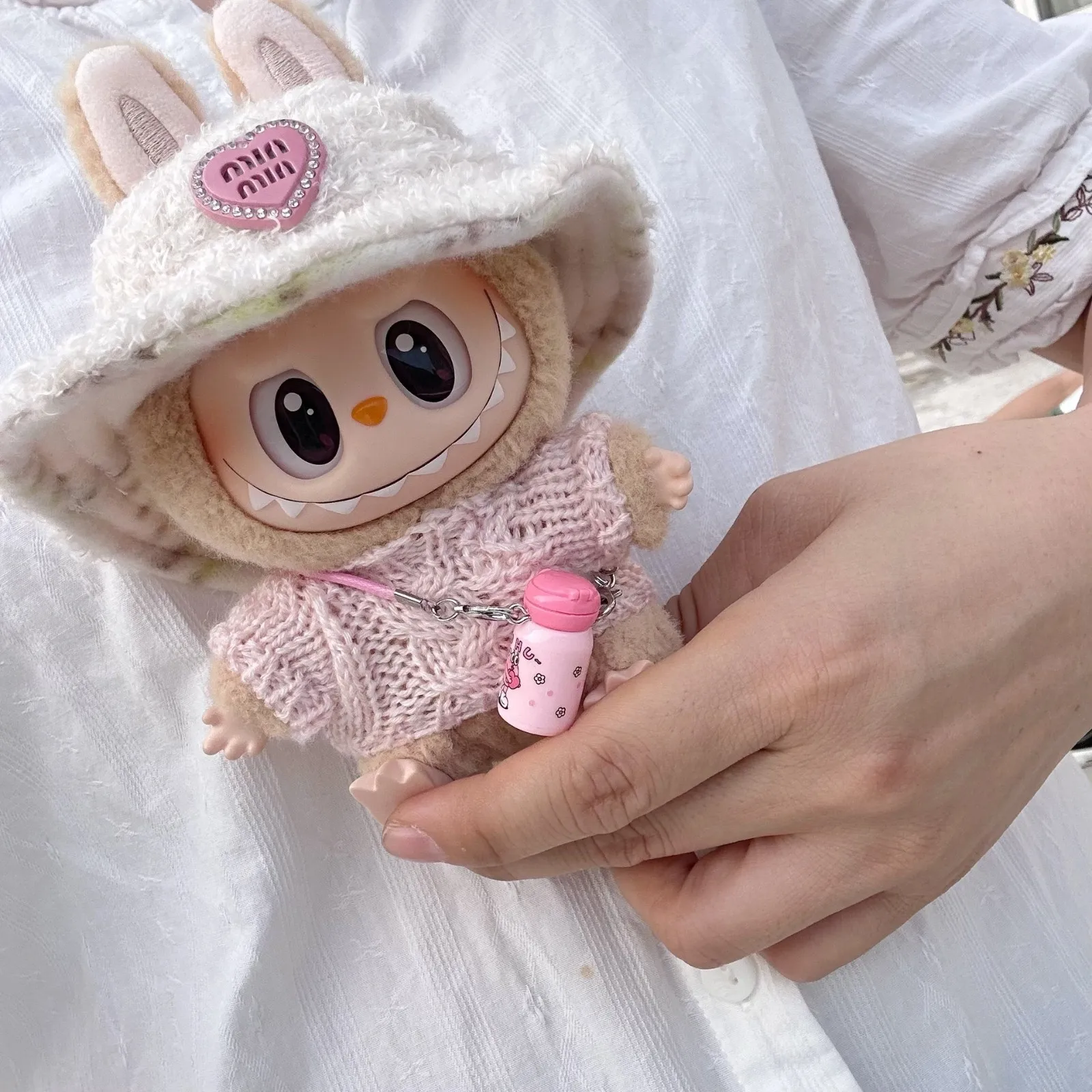 For Labubu V1 V2 Idol Cute Doll Clothes Fashion Sweater Outfit Accessories Sitting Party Pink
For Labubu V1 V2 Idol Cute Doll Clothes Fashion Sweater Outfit Accessories Sitting Party Pink