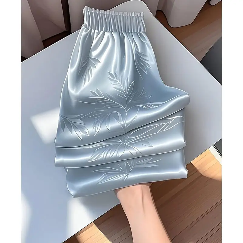 Ladies Casual Fashion Satin High Waist Wide Leg Pants Summer 2025 New Women Clothing Simplicity Jacquard Elastic Waist Trousers
Ladies Casual Fashion Satin High Waist Wide Leg Pants Summer 2025 New Women Clothing Simplicity Jacquard Elastic Waist Trousers