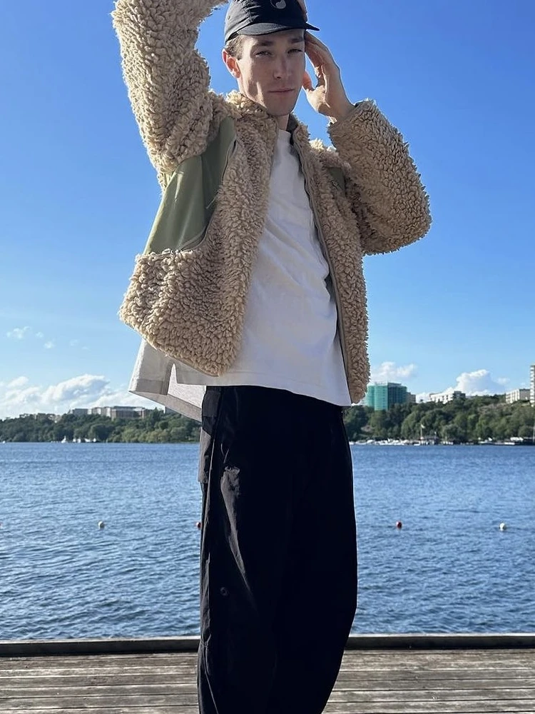 Parisian Sle ROA Casual Lamb Velvet Deconstructed Patchwork Jaet Loose Fit Outdoor Youth Faion Spring Autumn Winter Coat
Parisian Sle ROA Casual Lamb Velvet Deconstructed Patchwork Jaet Loose Fit Outdoor Youth Faion Spring Autumn Winter Coat