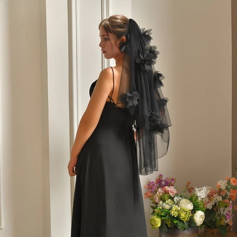 Spain Black Three-dimensional Petal Double Layer Veil
Spain Black Three-dimensional Petal Double Layer Veil