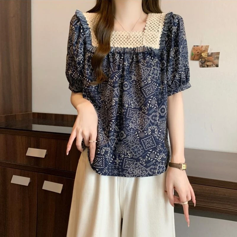 Women's Lace Square Neck Short Sleeve Patchwork Shirt 2026 Summer New Arrival Korean Vintage Doll Floral Print
Women's Lace Square Neck Short Sleeve Patchwork Shirt 2026 Summer New Arrival Korean Vintage Doll Floral Print