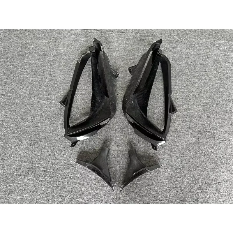 Suitable for the 2019 New for Ferrari SF90 Modified Small Package OEM Style Dry Carbon Fiber air Intake
Suitable for the 2019 New for Ferrari SF90 Modified Small Package OEM Style Dry Carbon Fiber air Intake