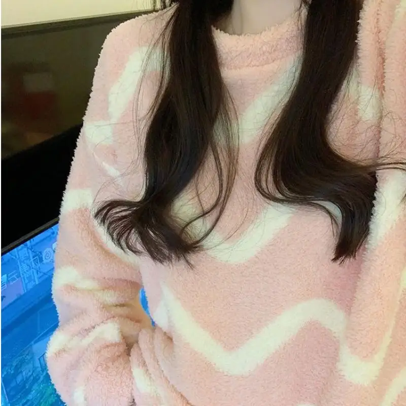 new model Women's pajamas girl autumn winter Sleepwear coral fleece thicken keep warm Pajama Set homewear minimalist sweet suit
new model Women's pajamas girl autumn winter Sleepwear coral fleece thicken keep warm Pajama Set homewear minimalist sweet suit