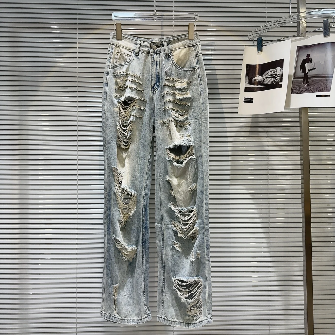 Trendy Straight Leg Diamond Cut out Distred Denim Jeans Women's Faionable Spring Summer Casual Wear Comfortable Fit
Trendy Straight Leg Diamond Cut out Distred Denim Jeans Women's Faionable Spring Summer Casual Wear Comfortable Fit