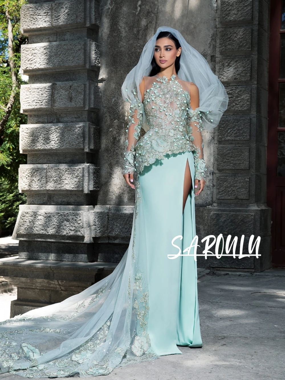 Fantasy Illusion Top Appliques Evening Dress Romantic Chic Straight Sexy Thigh Slit Customized Tulle Fashion Charming Prom Gown
Fantasy Illusion Top Appliques Evening Dress Romantic Chic Straight Sexy Thigh Slit Customized Tulle Fashion Charming Prom Gown