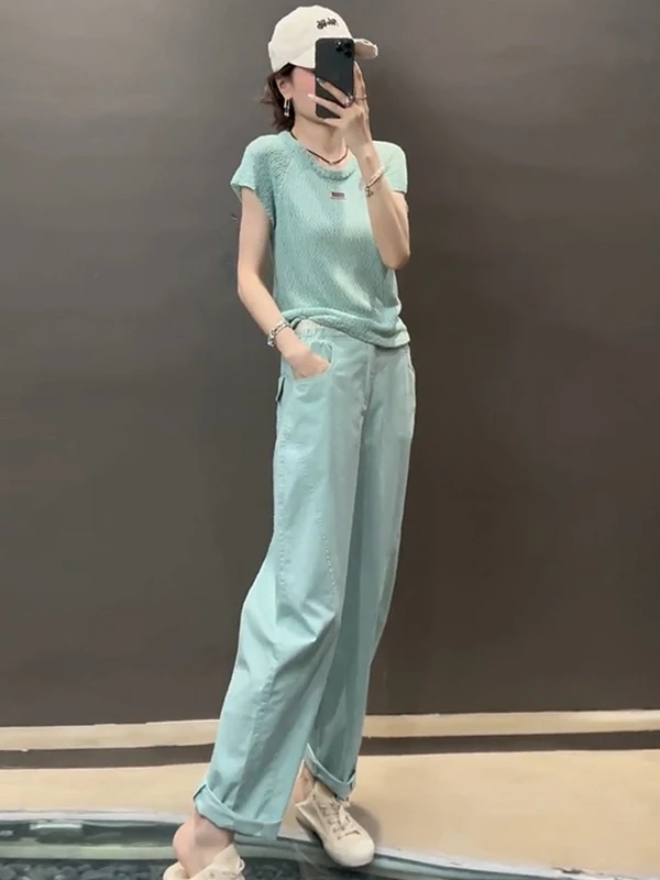 Fashionable Light Weight Knitted Summer Set for Women Casual Wide Leg Jeans Short Sleeve T-Shirt Two Piece Ensemble Cotton Ma...
Fashionable Light Weight Knitted Summer Set for Women Casual Wide Leg Jeans Short Sleeve T-Shirt Two Piece Ensemble Cotton Ma...
