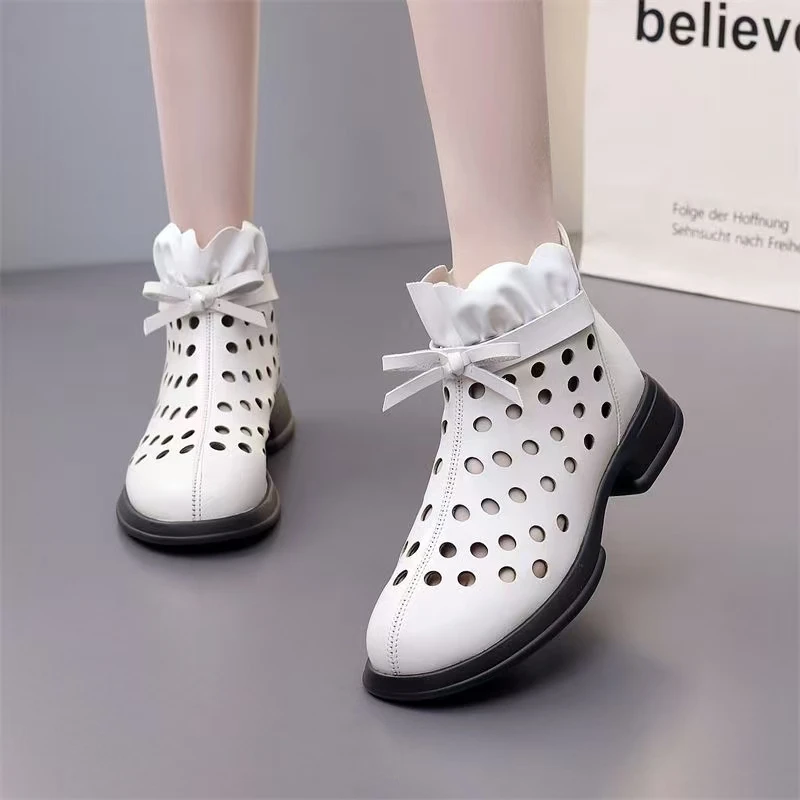 Women Real Leather Hollow Out Block Heel Ankle Boots Spring Summer New Soft Sole Non Slip Breathable High Top Cave Cool Boot
Women Real Leather Hollow Out Block Heel Ankle Boots Spring Summer New Soft Sole Non Slip Breathable High Top Cave Cool Boot