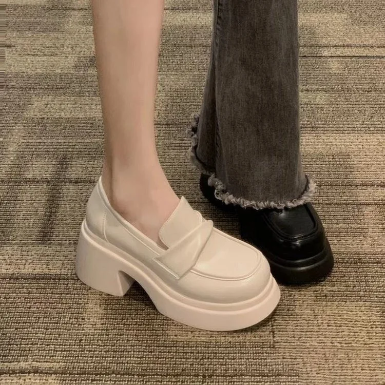 Leather shoes for women in spring 2025 new sponge cake French retro British style Le Fu shoes for women
Leather shoes for women in spring 2025 new sponge cake French retro British style Le Fu shoes for women