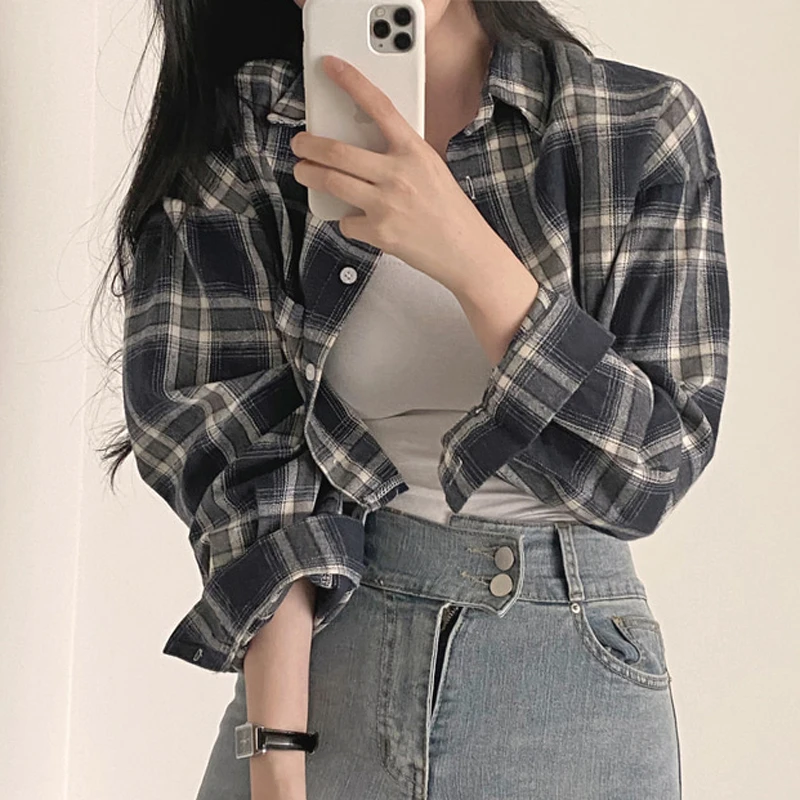 Women's Plaid Shirt Jacket Short Loose Long Sleeve Spring 2023 Vintage Hong Kong Style Design Sense Collar
Women's Plaid Shirt Jacket Short Loose Long Sleeve Spring 2023 Vintage Hong Kong Style Design Sense Collar