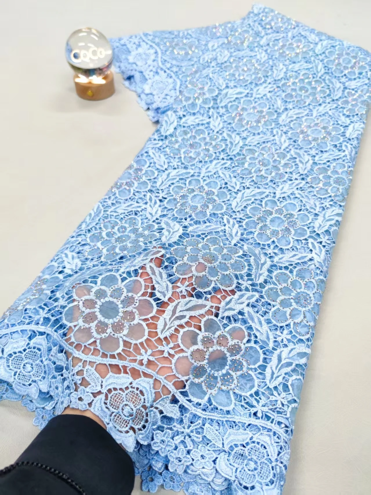 2025 African Nigerian High-Quality Embroidery Lace Fabric French Tulle Sequins Organza 5 Yards for Wedding Party Dresses XL064
2025 African Nigerian High-Quality Embroidery Lace Fabric French Tulle Sequins Organza 5 Yards for Wedding Party Dresses XL064