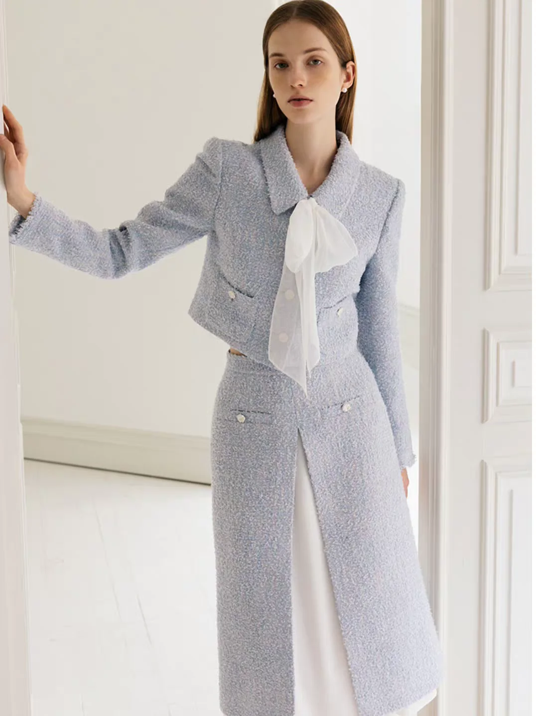 Fashionable Spring 2026 High Waist Asymmetrical Skirt Set with Knot Top Elegant Long Sleeve Women's Outfit
Fashionable Spring 2026 High Waist Asymmetrical Skirt Set with Knot Top Elegant Long Sleeve Women's Outfit