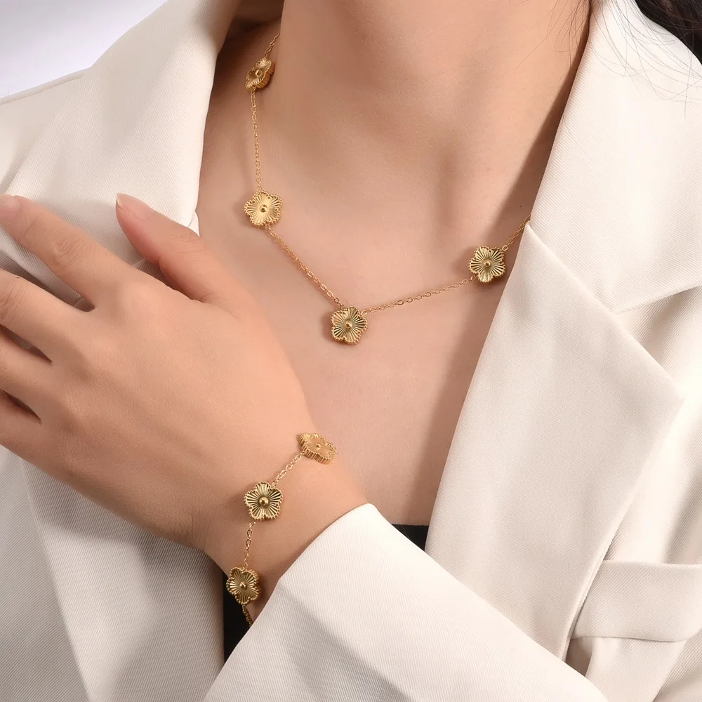 Gold Plated Lucky Five Leaf Flower Clover Necklace Bracelet Earrings For Women Girl Luxury Adjustable Jewelry Set Bijoux Gift
Gold Plated Lucky Five Leaf Flower Clover Necklace Bracelet Earrings For Women Girl Luxury Adjustable Jewelry Set Bijoux Gift
