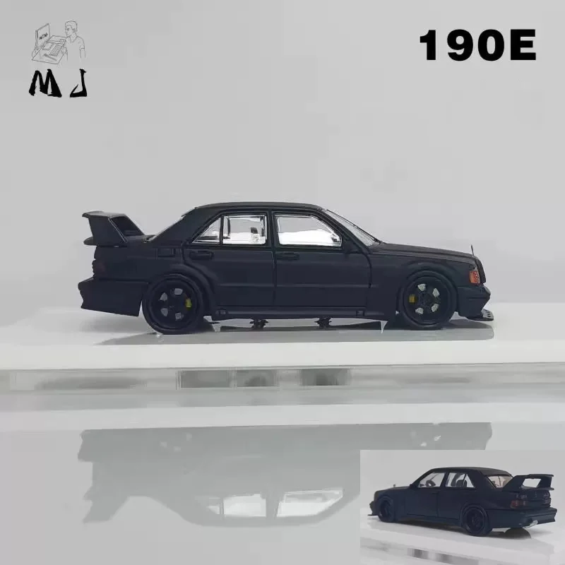 MJ Model 1:64 Scale 190E W201 Alloy Car Model Classics Adult Souvenir Gift Toy Static Display
MJ Model 1:64 Scale 190E W201 Alloy Car Model Classics Adult Souvenir Gift Toy Static Display