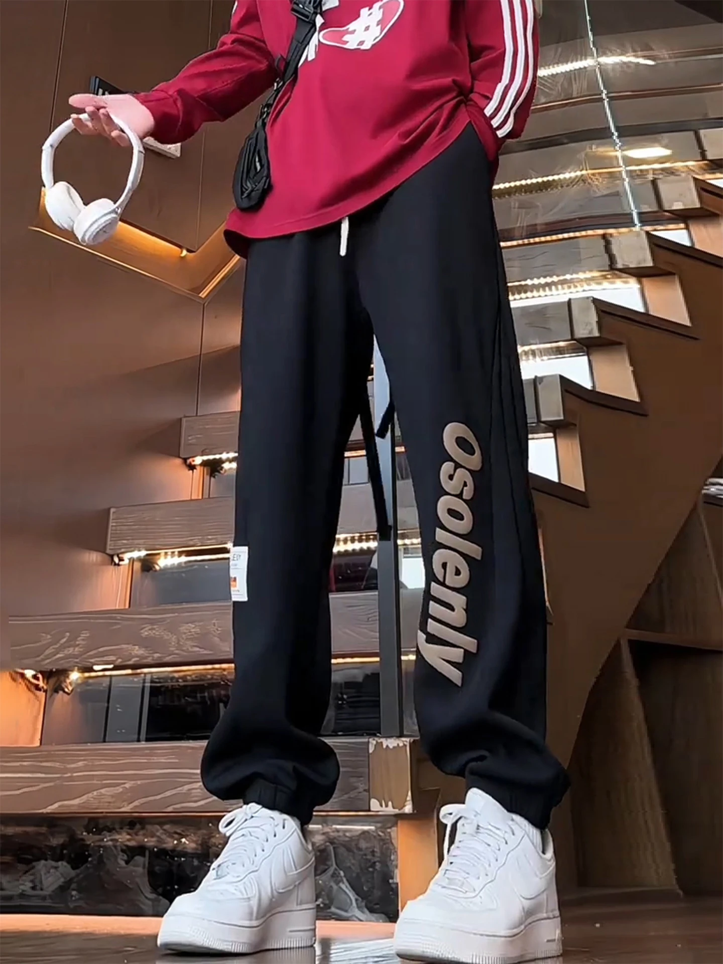 American Style Fleece Lined Drawstring Men's Black Sweatpants Teens Autumn Winter Hiphop Straight Leg Loose Fit Casual Trousers
American Style Fleece Lined Drawstring Men's Black Sweatpants Teens Autumn Winter Hiphop Straight Leg Loose Fit Casual Trousers