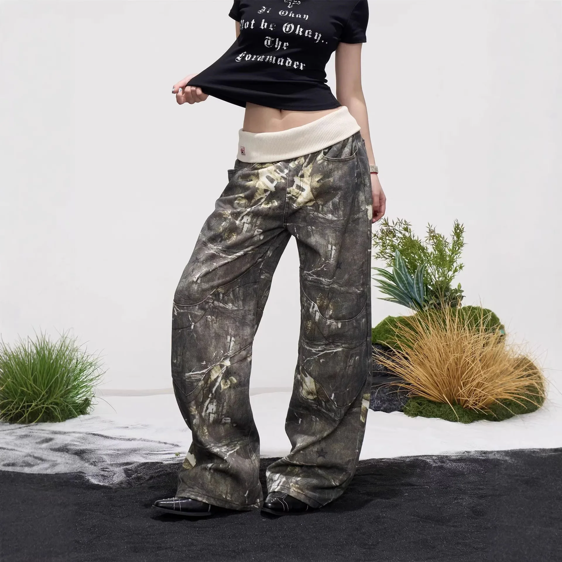American Retro Camouflage Wide Leg Pants Women's Low Rise Baggy Jeans Natural Waist Straight Cut No Stretch Denim Fabric Folded
American Retro Camouflage Wide Leg Pants Women's Low Rise Baggy Jeans Natural Waist Straight Cut No Stretch Denim Fabric Folded