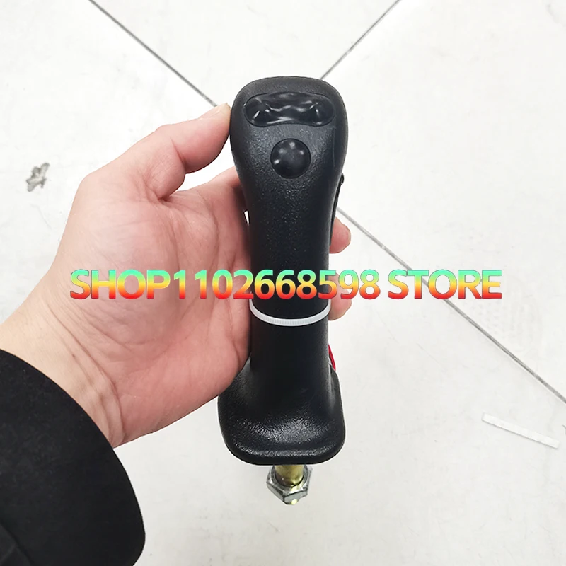 3-кнопочный джойстик экскаватора в сборе, ручка шестерни для Daewoo Doosan DX150 215 225 левый и правый 300 370-9C
3-кнопочный джойстик экскаватора в сборе, ручка шестерни для Daewoo Doosan DX150 215 225 левый и правый 300 370-9C