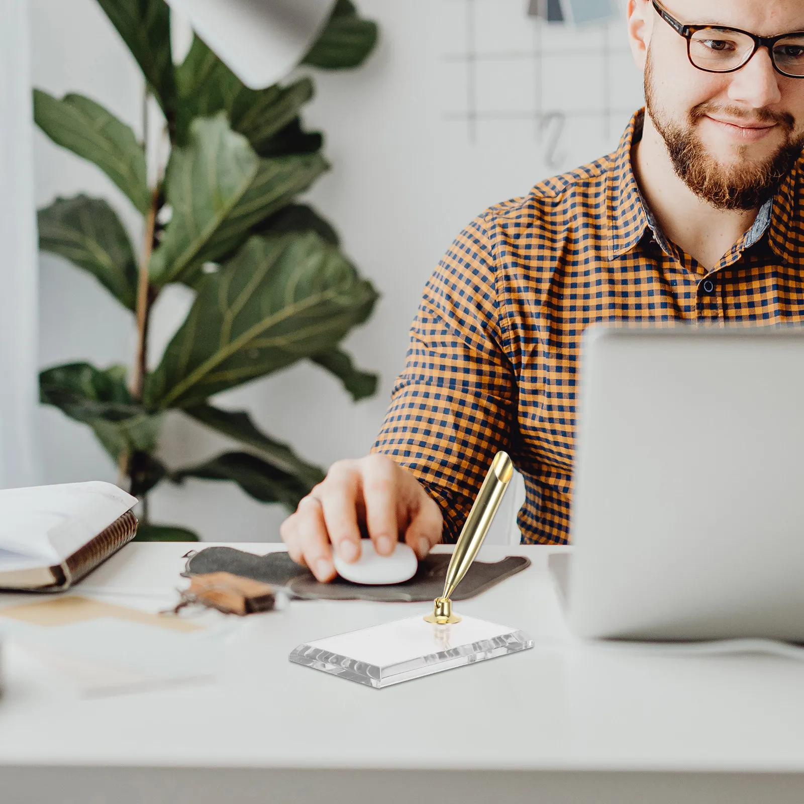 Acrylic Desktop Pen Holder Single Hole Modern Desk Organizer for Fountain Ballpoint Pens Stylish Office Desk Accessory Stainless
Acrylic Desktop Pen Holder Single Hole Modern Desk Organizer for Fountain Ballpoint Pens Stylish Office Desk Accessory Stainless