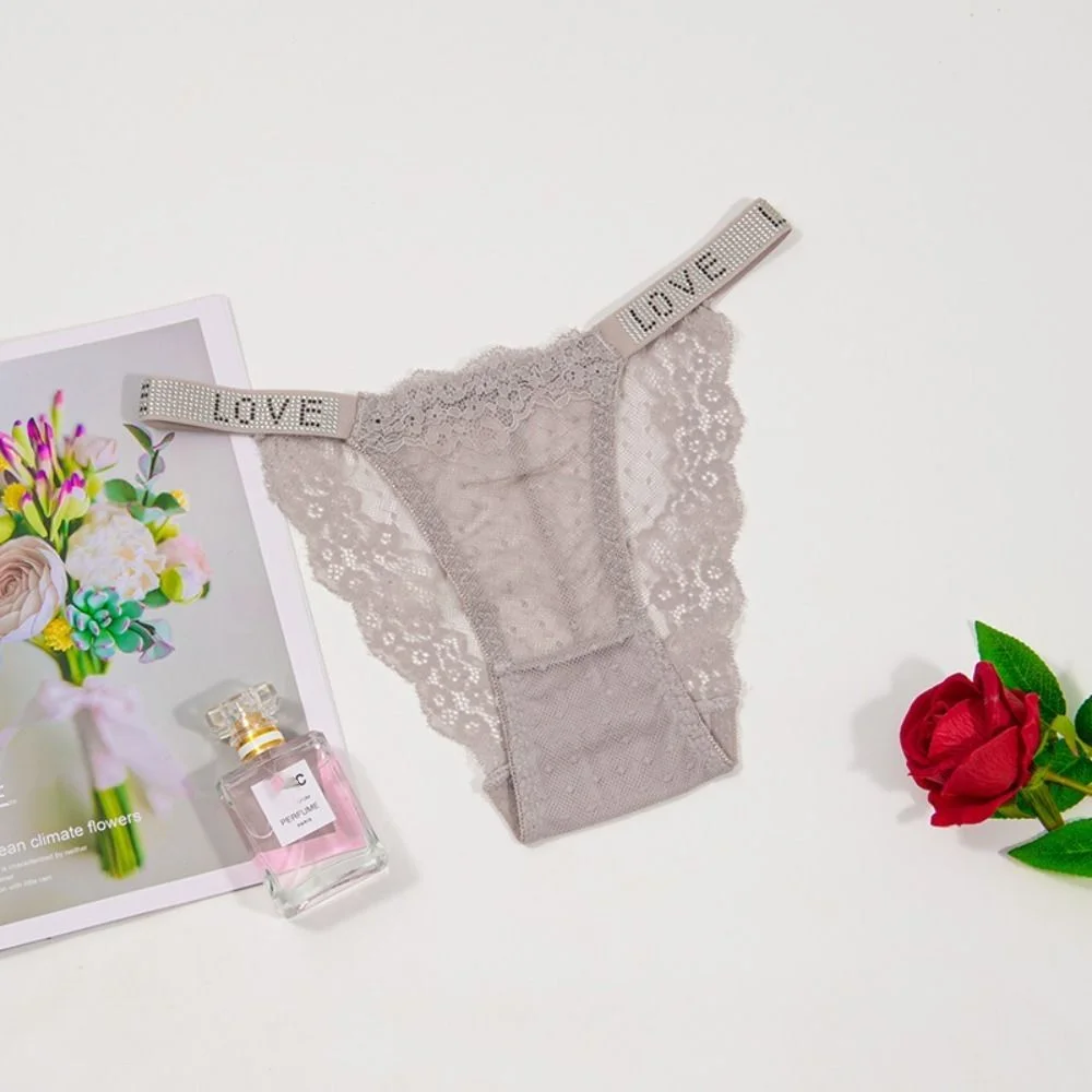 Fashion Crystal Belt Lace Rhinestone Letter Panties Transaprent Dot Women Mesh Thong Underwear Simple Traceless Briefs Lady
Fashion Crystal Belt Lace Rhinestone Letter Panties Transaprent Dot Women Mesh Thong Underwear Simple Traceless Briefs Lady