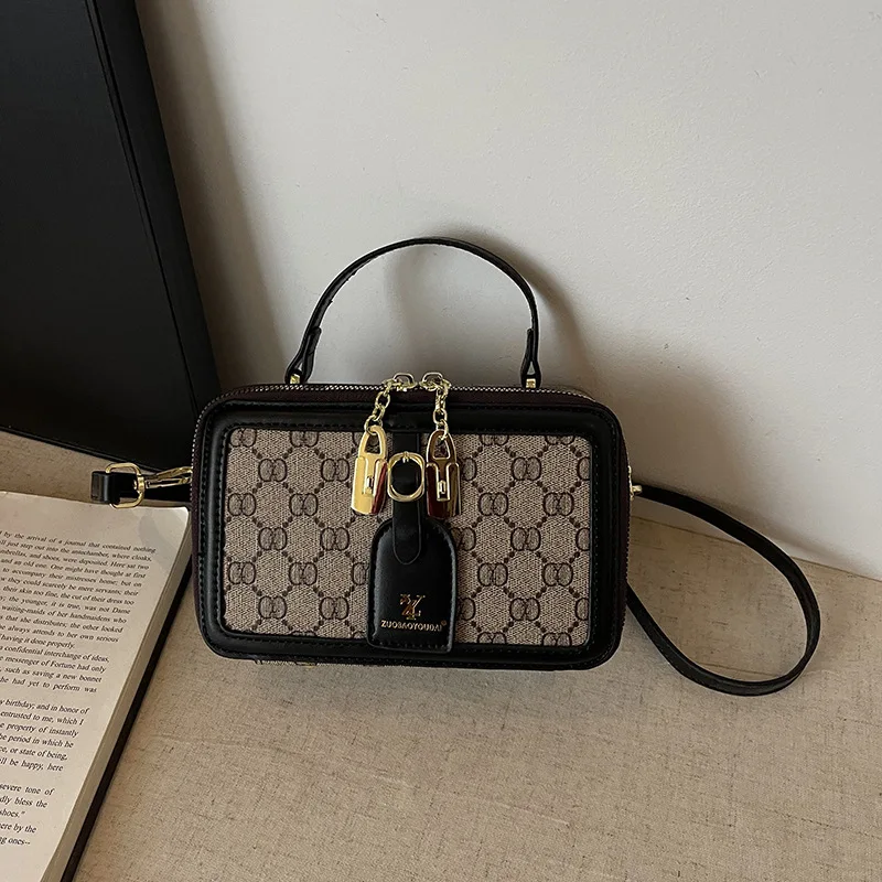 Darkroom Companion! 2025 Premium Box Square Bag - Niche Crossbody, Japanese Blogger Style, All-Match
Darkroom Companion! 2025 Premium Box Square Bag - Niche Crossbody, Japanese Blogger Style, All-Match