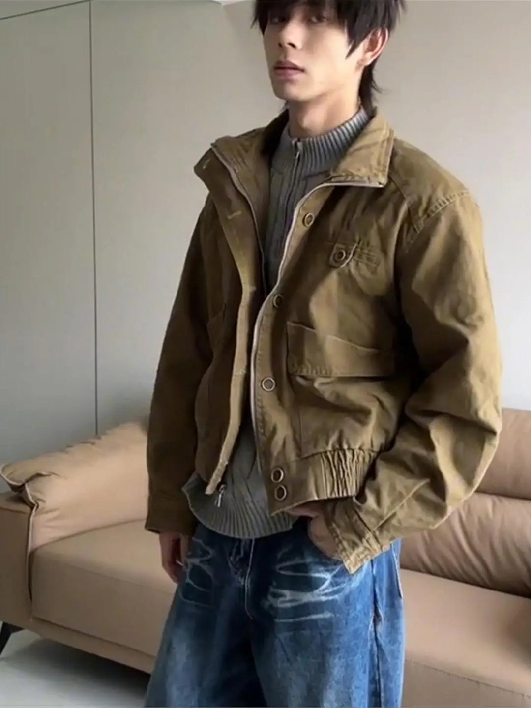 Ретро американский хаки воротник-стойка Harrington Jaet ort Sle Мужская женская весенне-осенняя винтажная дизайнерская верхняя одежда Sense
Ретро американский хаки воротник-стойка Harrington Jaet ort Sle Мужская женская весенне-осенняя винтажная дизайнерская верхняя одежда Sense