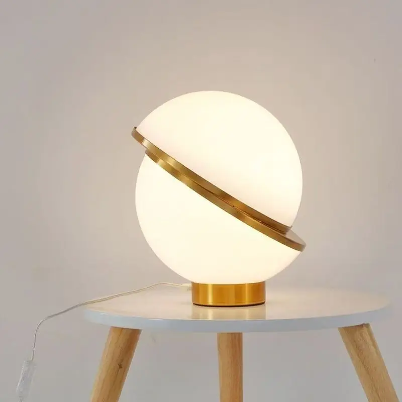 Personalized misplaced ball desktop lamp home decoration bedside lamp modern bedroom three-color light change plug lighting
Personalized misplaced ball desktop lamp home decoration bedside lamp modern bedroom three-color light change plug lighting
